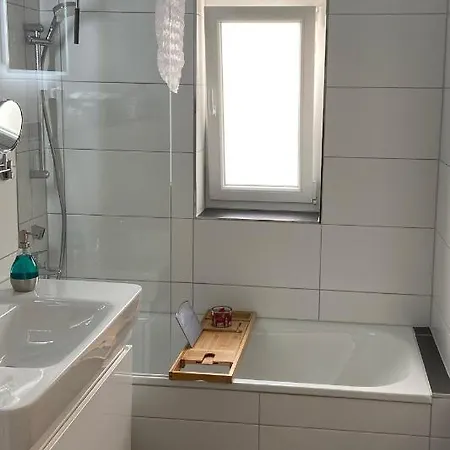 Apartment Modernes E25, 2-6 Pers Keine Monteure