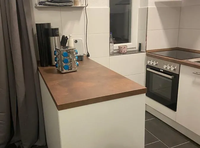 Modernes E25, 2-6 Pers Keine Monteure